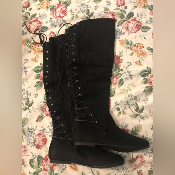 *SOLD* Marian Lace Up Boot - Picture 2 of 8